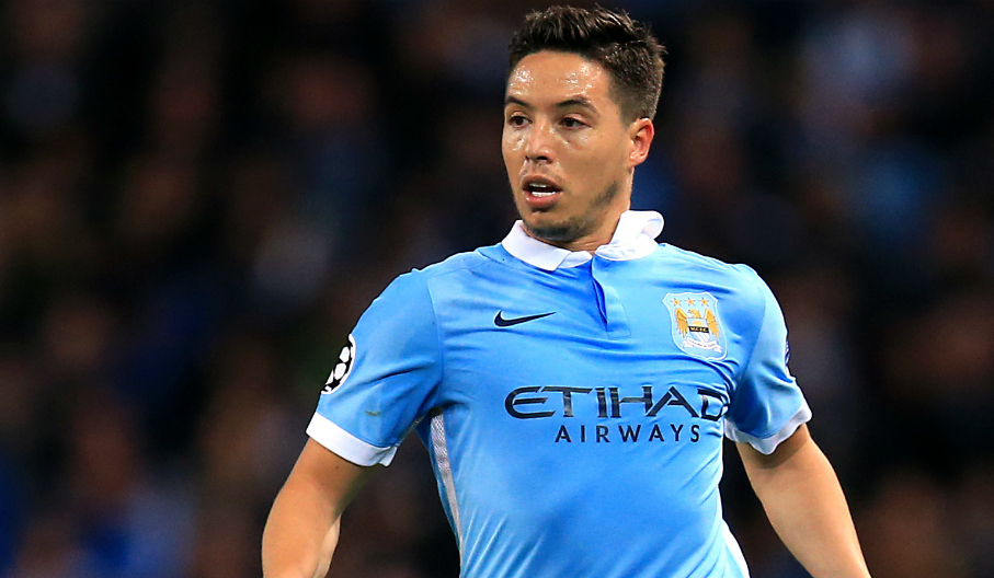 Chân sao Man City chằng chịt với 100 mũi khâu